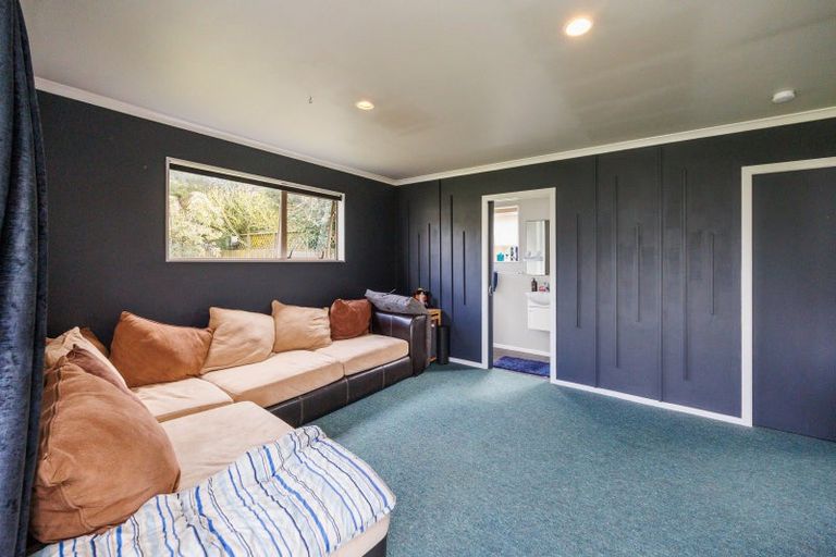 Photo of property in 5 Daniell Street, Bulls, 4818