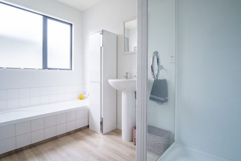 Photo of property in 137 Mcfaddens Road, St Albans, Christchurch, 8052