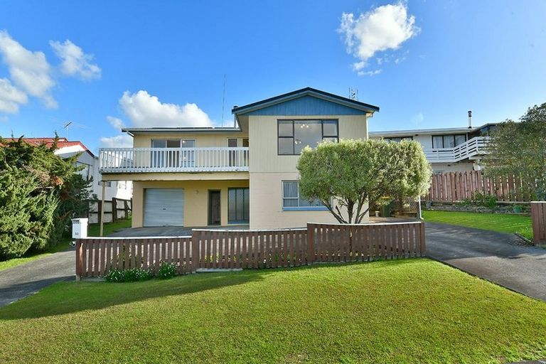 Photo of property in 33 Kawau View Road, Snells Beach, 0920