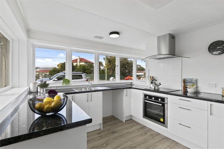 Photo of property in 73 Victoria Street, Alicetown, Lower Hutt, 5010