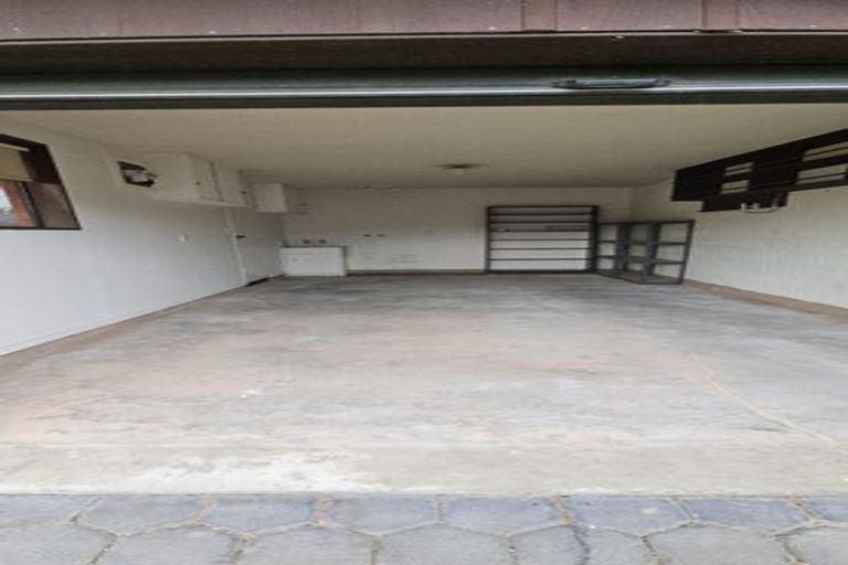 Photo of property in 2/68 Sabys Road, Halswell, Christchurch, 8025