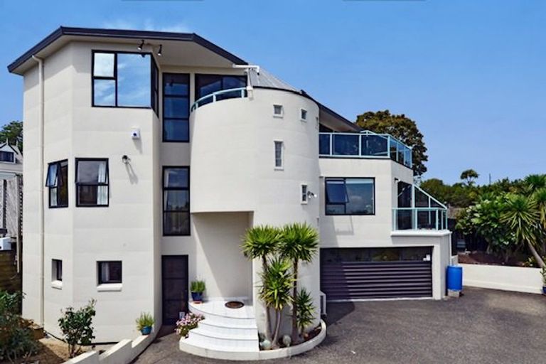 Photo of property in 1/94 Jutland Road, Hauraki, Auckland, 0622