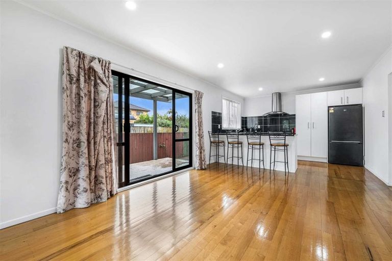 Photo of property in 11 Sunnyside Crescent, Papatoetoe, Auckland, 2025