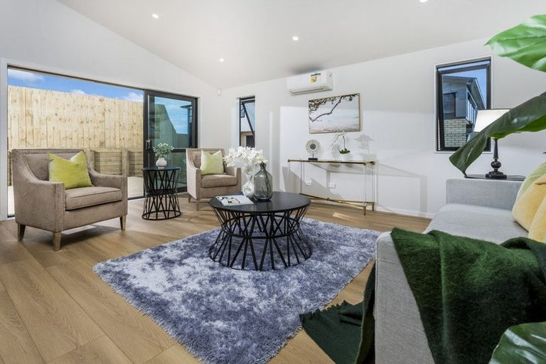 Photo of property in 35 Pinecrest Drive, Gulf Harbour, Whangaparaoa, 0930