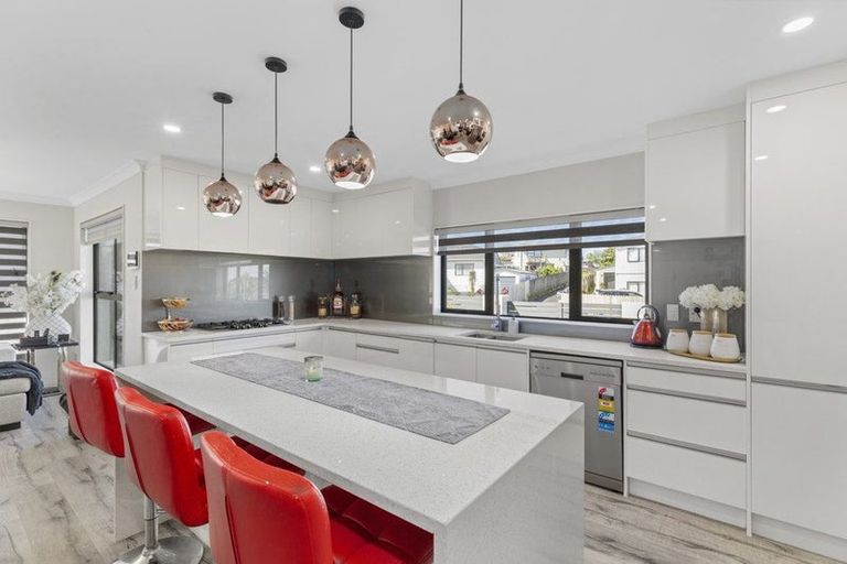 Photo of property in 14a Charntay Avenue, Clover Park, Auckland, 2019