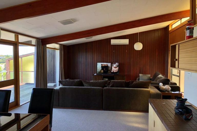 Photo of property in 13 Churchill Road, Murrays Bay, Auckland, 0630