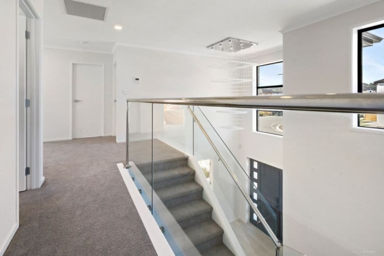 Photo of property in 62 Donegal Park Drive, Flat Bush, Auckland, 2019