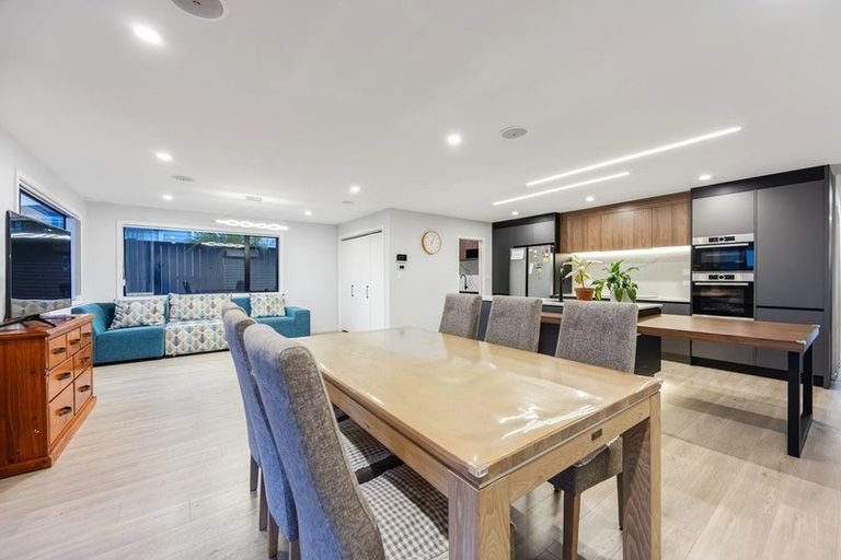 Photo of property in 35 Johns Creek Crescent, Silverdale, 0932