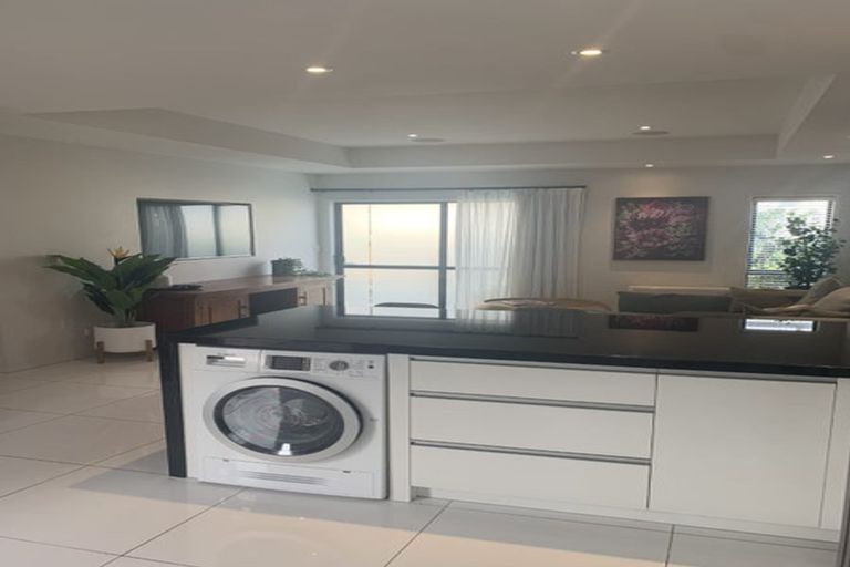 Photo of property in 143a Oceanview Road, Mount Maunganui, 3116