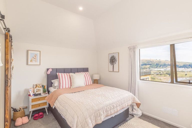 Photo of property in 1/8 Hobday Lane, Mount Pleasant, Christchurch, 8081