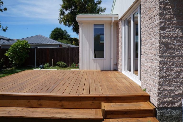 Photo of property in 31 Grahams Road, Ilam, Christchurch, 8041