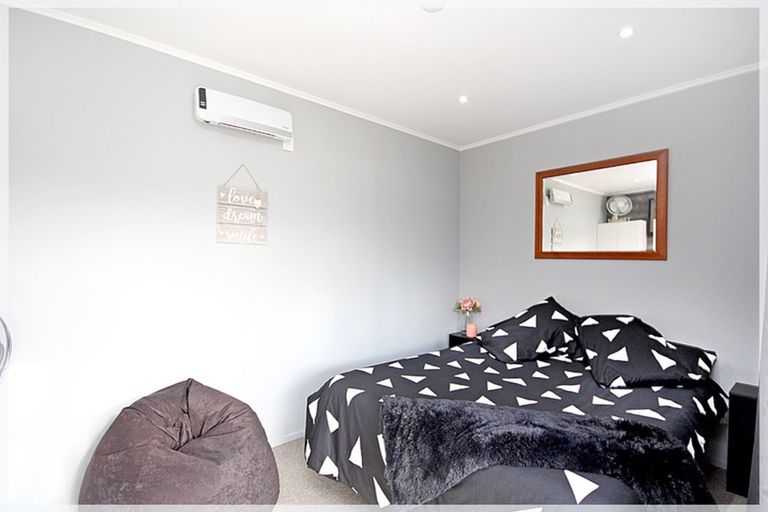 Photo of property in 15 Forbes Road, Foxton Beach, Foxton, 4815