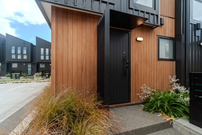 Photo of property in 3/22 Fitzherbert Road, Wainuiomata, Lower Hutt, 5014