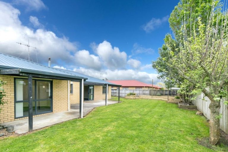 Photo of property in 45 Catalina Drive, Melville, Hamilton, 3206