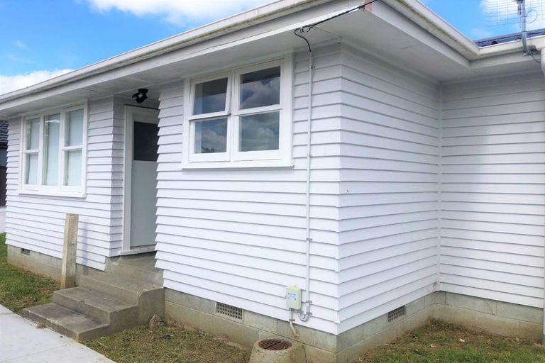 Photo of property in 15 English Street, St Andrews, Hamilton, 3200