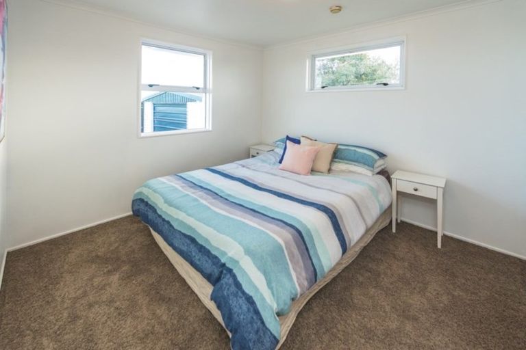 Photo of property in 56 Lee Street, Castlecliff, Whanganui, 4501