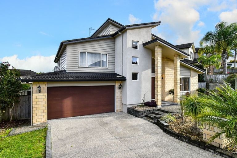 Photo of property in 29 Seresin Crescent, Flat Bush, Auckland, 2016