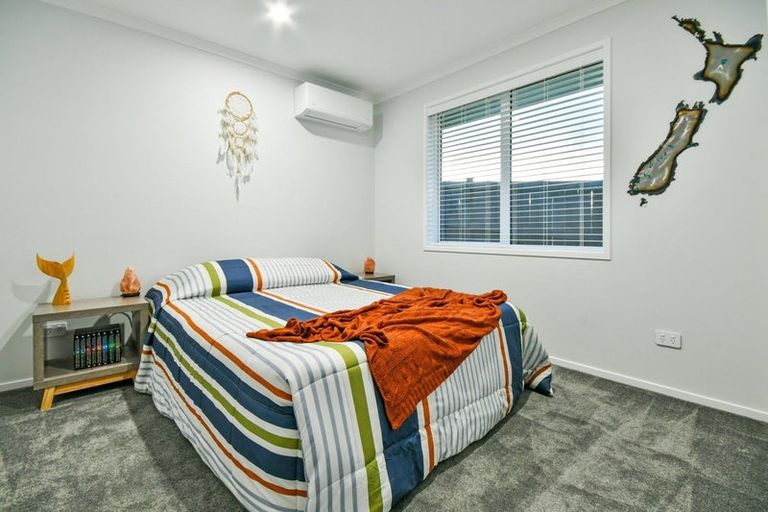 Photo of property in 2 Peacock Place, Pokeno, 2402