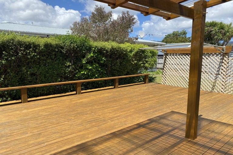 Photo of property in 2/12 Poplar Grove, Ebdentown, Upper Hutt, 5018