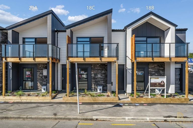 Photo of property in 18c King Street, Upper Hutt Central, Upper Hutt, 5018