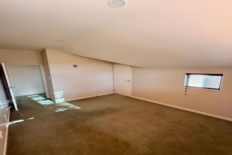 Photo of property in 2 Oakway Drive, Schnapper Rock, Auckland, 0632