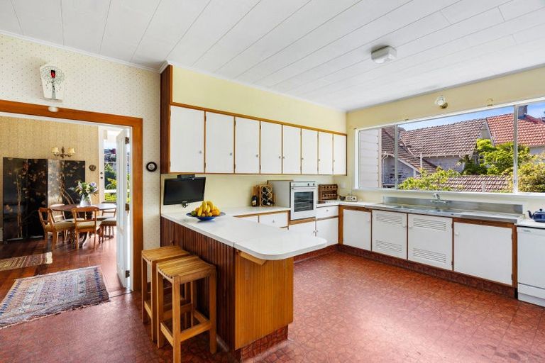 Photo of property in 501 Shakespeare Terrace, Bluff Hill, Napier, 4110