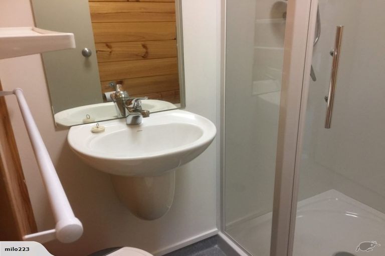 Photo of property in Basin Reserve Complex, 27/4 Sussex Street, Mount Cook, Wellington, 6021