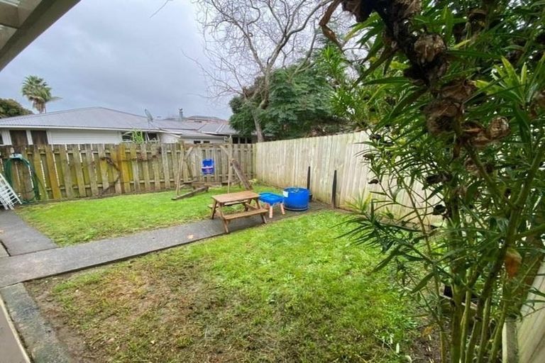 Photo of property in 10 Johnston Road, Mount Wellington, Auckland, 1060