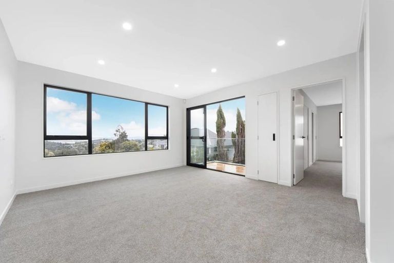 Photo of property in 134e Mokoia Road, Chatswood, Auckland, 0626