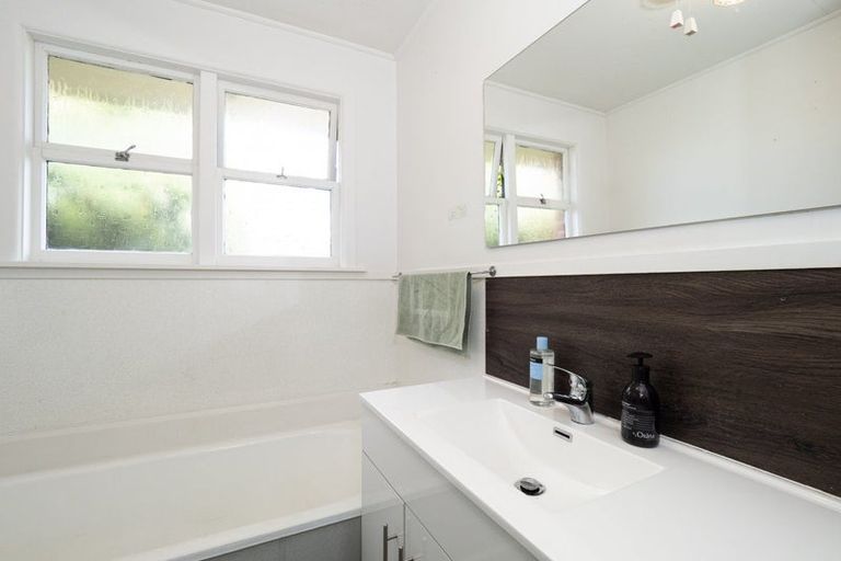 Photo of property in 37 Grove Street, Tinwald, Ashburton, 7700