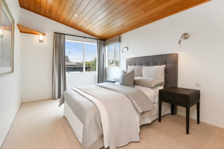 Photo of property in 2/158 Bucklands Beach Road, Bucklands Beach, Auckland, 2012