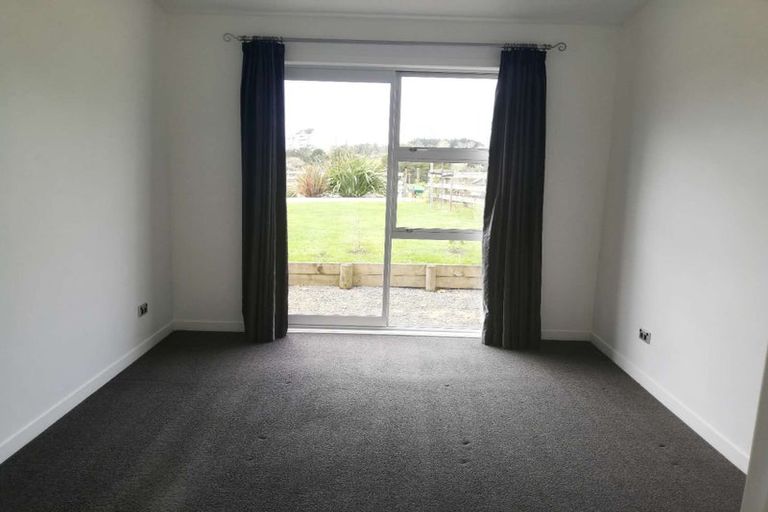 Photo of property in 939 Kahikatea Flat Road, Waitoki, Kaukapakapa, 0871