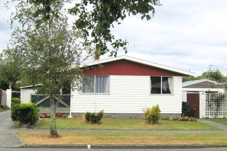 Photo of property in 64 California Drive, Totara Park, Upper Hutt, 5018