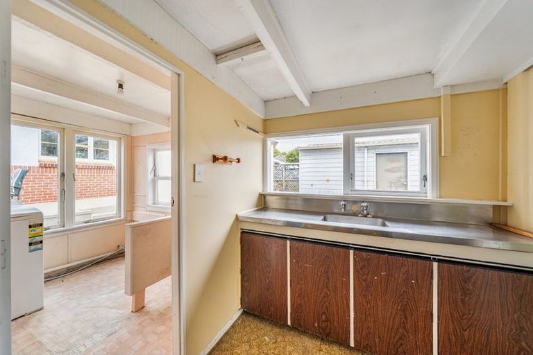 Photo of property in 6 Hall Grove, Ebdentown, Upper Hutt, 5018