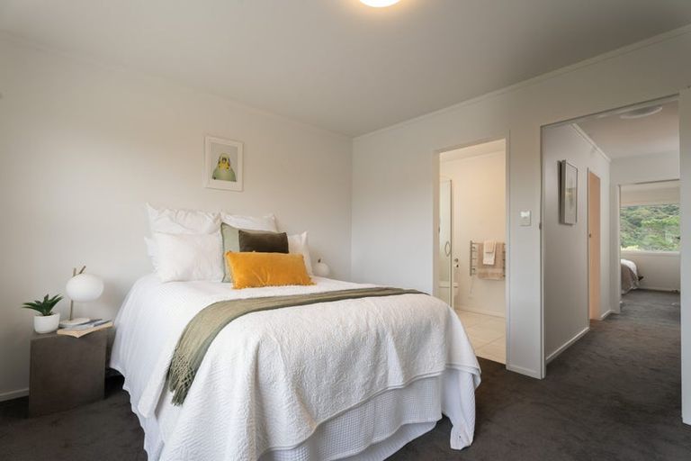 Photo of property in 50 Exploration Way, Whitby, Porirua, 5024