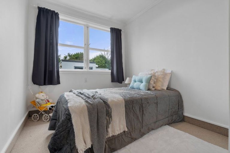 Photo of property in 21 Seddon Street, Carterton, 5713