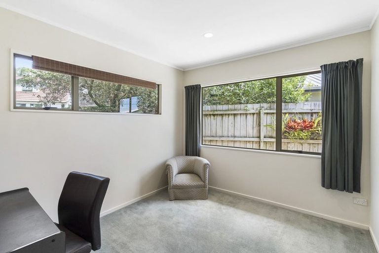 Photo of property in 23a Waiora Road, Stanmore Bay, Whangaparaoa, 0932
