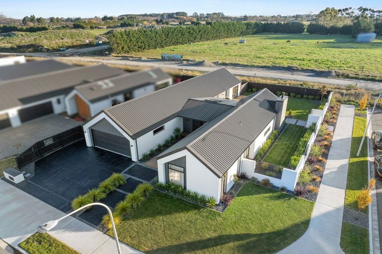 Photo of property in 43 Hotere Street, Rangiora, 7400