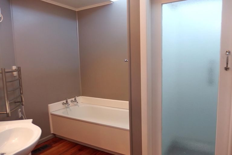 Photo of property in 42 Tawa Street, Glenwood, Timaru, 7910