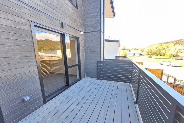 Photo of property in 3/10 Rainey Grove, Taita, Lower Hutt, 5011