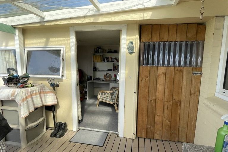 Photo of property in 22 Kinley Street, Rangiora, 7400