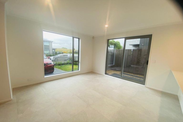 Photo of property in 41 Oyster Drive, Whenuapai, Auckland, 0618