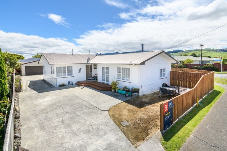 Photo of property in 52 Bamfield Street, Ashhurst, 4810