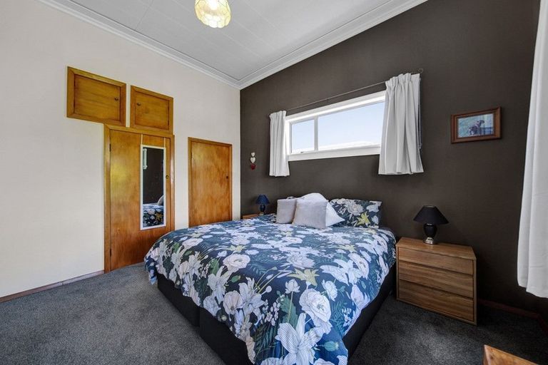 Photo of property in 55 Camberwell Road, Hawera, 4610