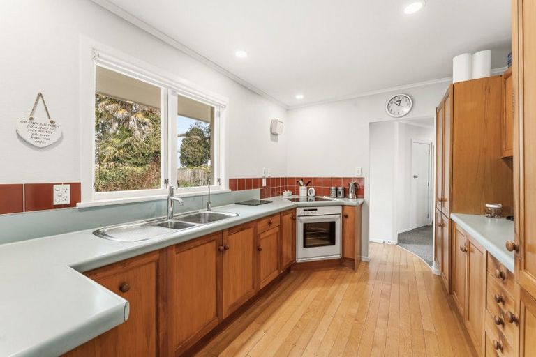 Photo of property in 11 Kiwi Crescent, Tauranga South, Tauranga, 3112