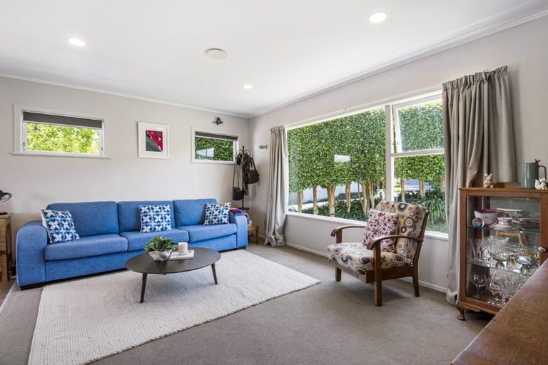 Photo of property in 1/10 Philip Place, Hillcrest, Auckland, 0627