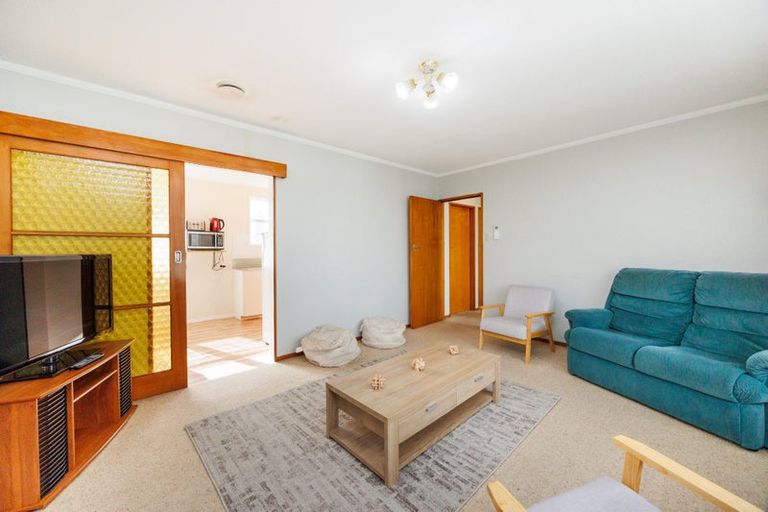 Photo of property in 17 Cavendish Crescent, Awapuni, Palmerston North, 4412