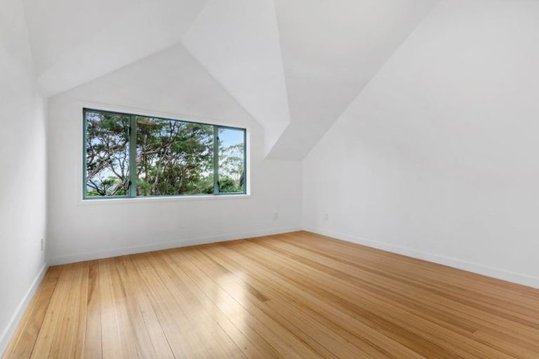 Photo of property in 20 Welsh Hills Road, Swanson, Auckland, 0614