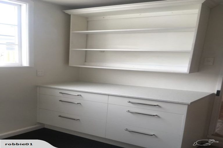 Photo of property in 17 Brockworth Place, Riccarton, Christchurch, 8011