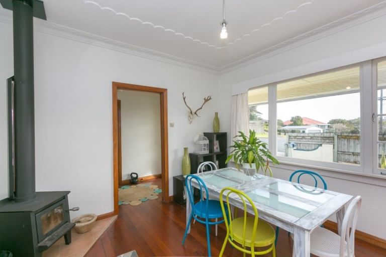 Photo of property in 13 Tupoki Street, Glen Avon, New Plymouth, 4312